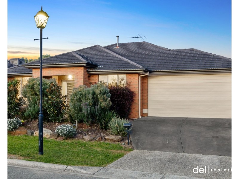 4 Goulburn Place, Pakenham VIC 3810
