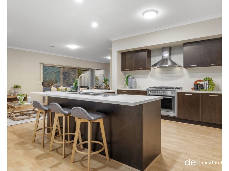 4 Goulburn Place, Pakenham VIC 3810