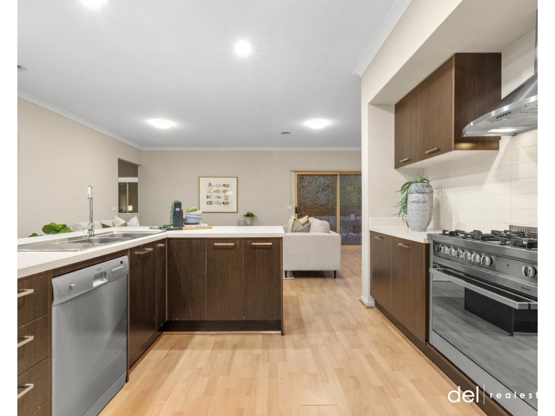 4 Goulburn Place, Pakenham VIC 3810