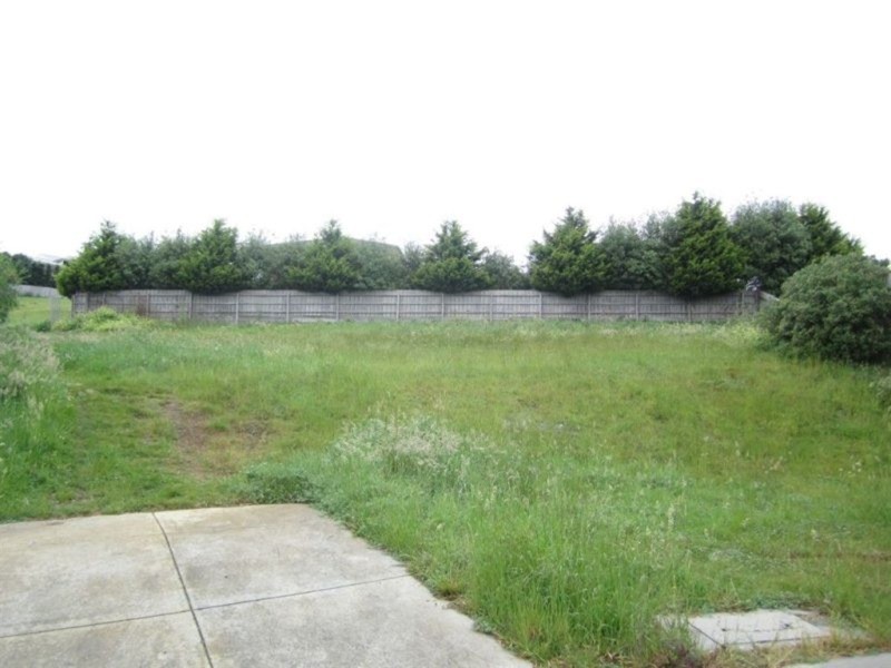 Pakenham VIC 3810