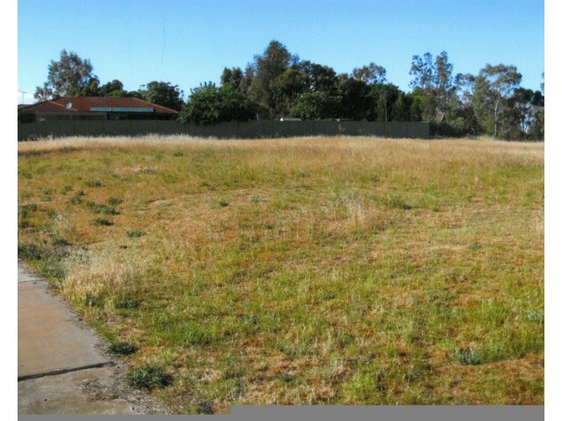 5-9 Ray Court, Donald VIC 3480