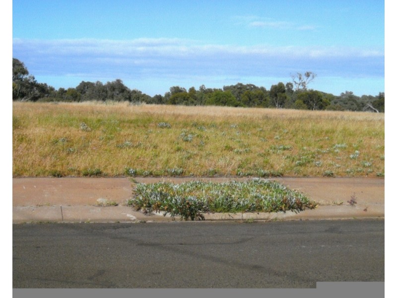 5-9 Ray Court, Donald VIC 3480