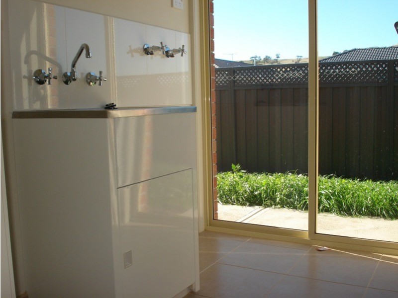 Pakenham VIC 3810