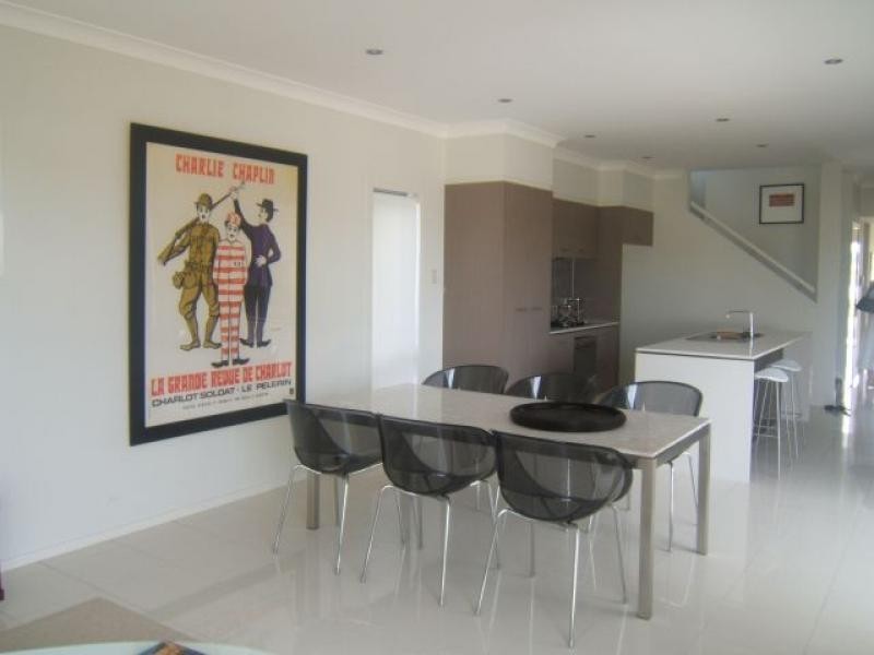 Hope Island QLD 4212