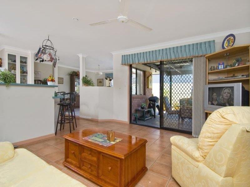 10 Wisteria Pl, Currimundi QLD 4551