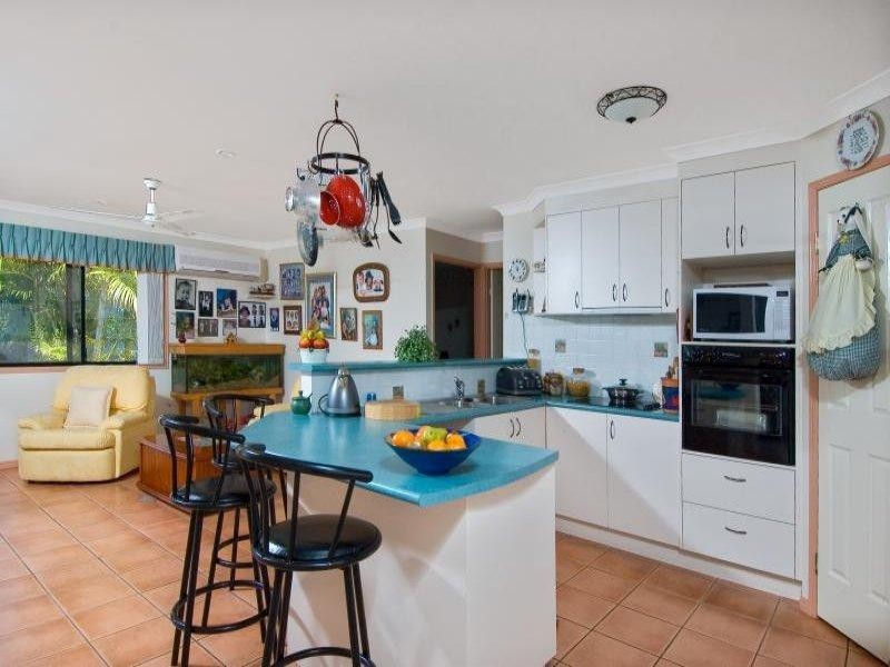 10 Wisteria Pl, Currimundi QLD 4551