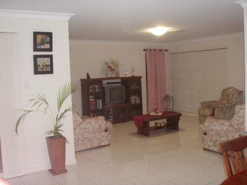 37  Hillview Cres, Little Mountain QLD 4551