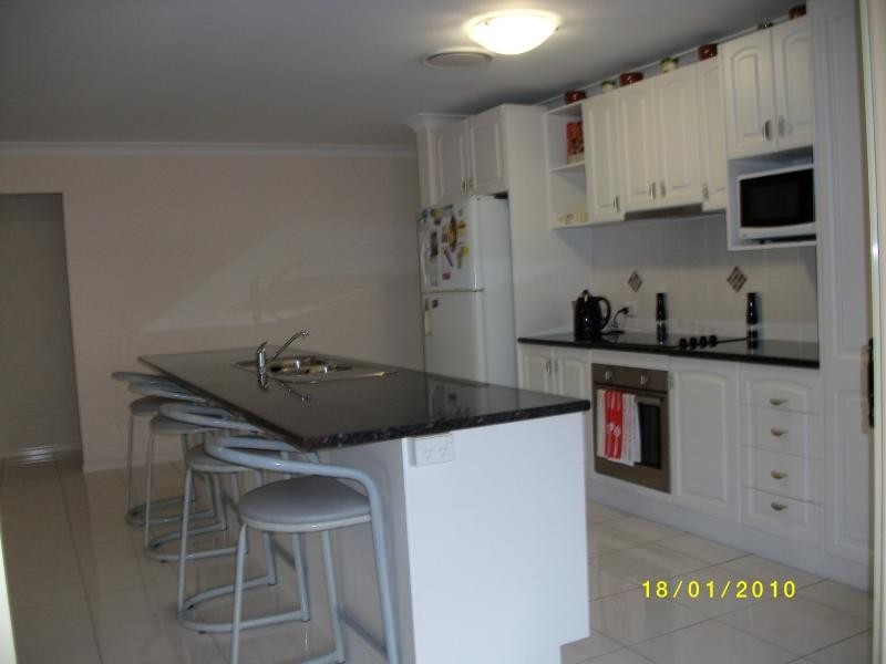 37  Hillview Cres, Little Mountain QLD 4551