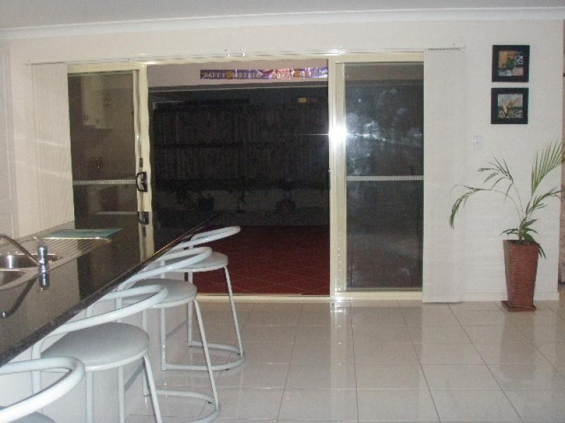 37  Hillview Cres, Little Mountain QLD 4551