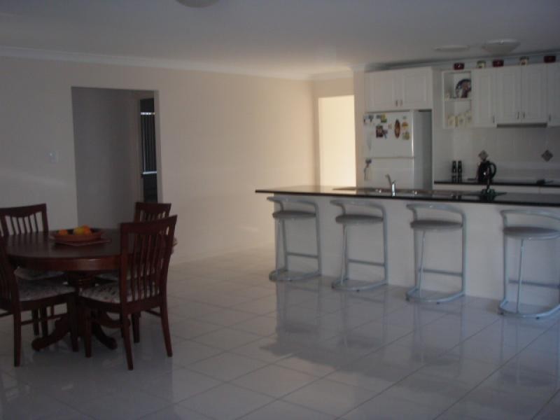 37  Hillview Cres, Little Mountain QLD 4551