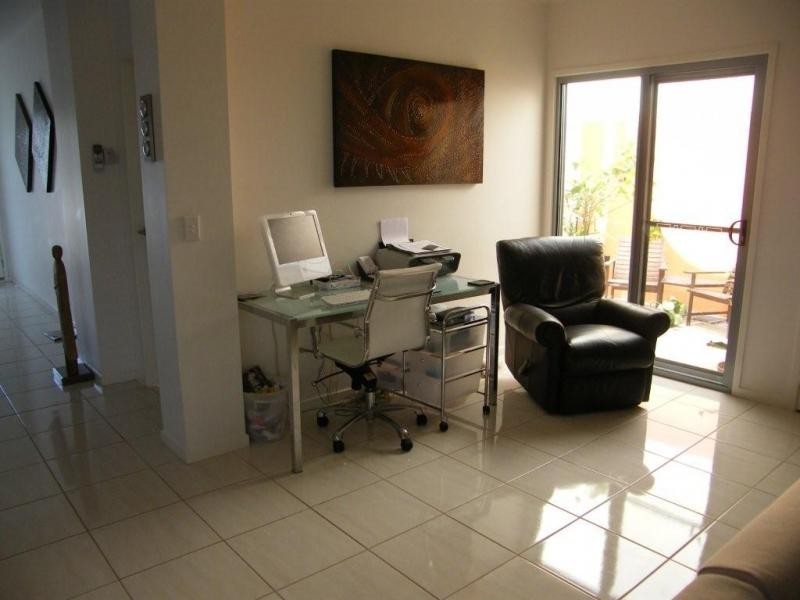 1/210  Westminster Avenue, Golden Beach QLD 4551