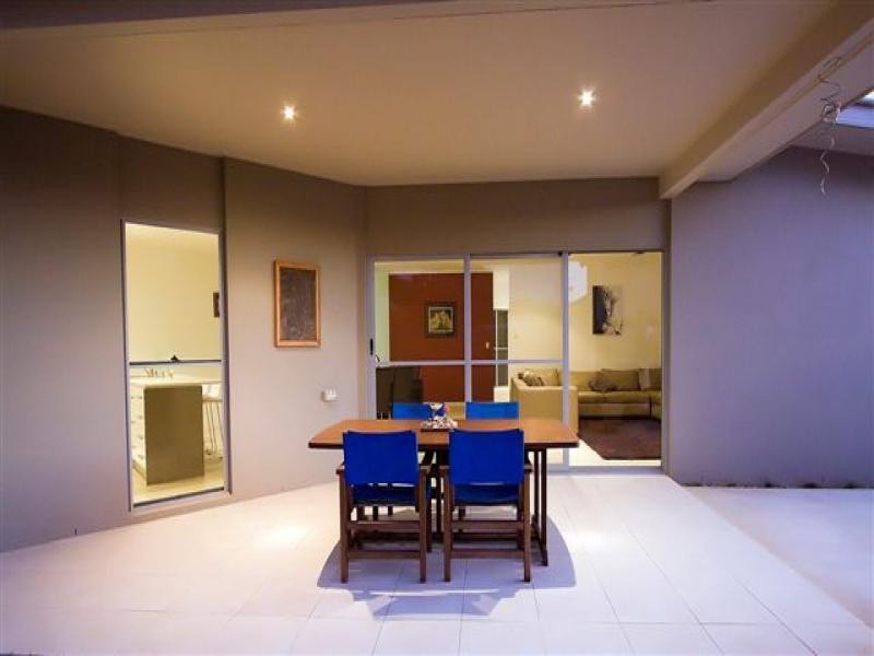 9 Parkhill Crt, Little Mountain QLD 4551