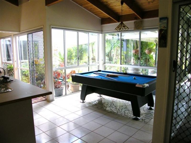 407 Connection Rd, Mooloolah Valley QLD 4553