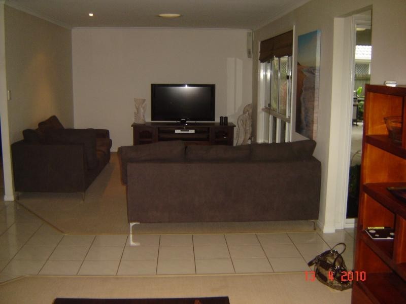 Whitedove, Wurtulla QLD 4575