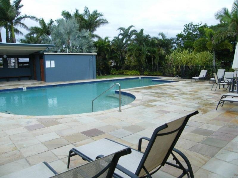 31/2  Grand Parade, Parrearra QLD 4575