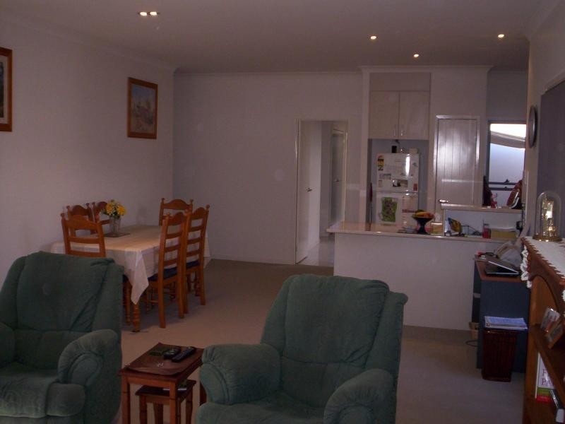 2/210 Westminster, Golden Beach QLD 4551