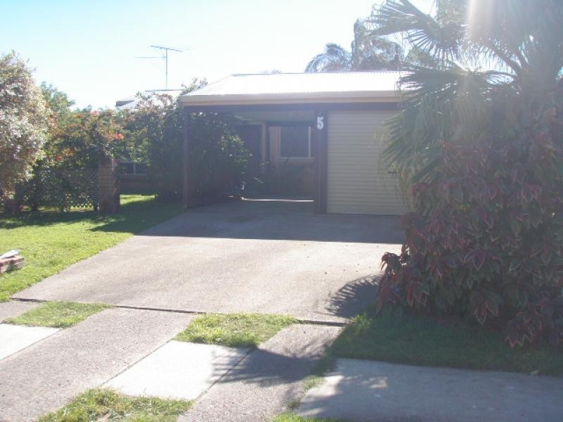 5 NAPALLE, Warana QLD 4575