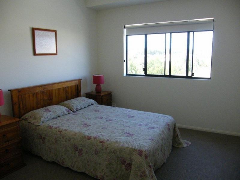 2/4 Andrew Avenue, Little Mountain QLD 4551