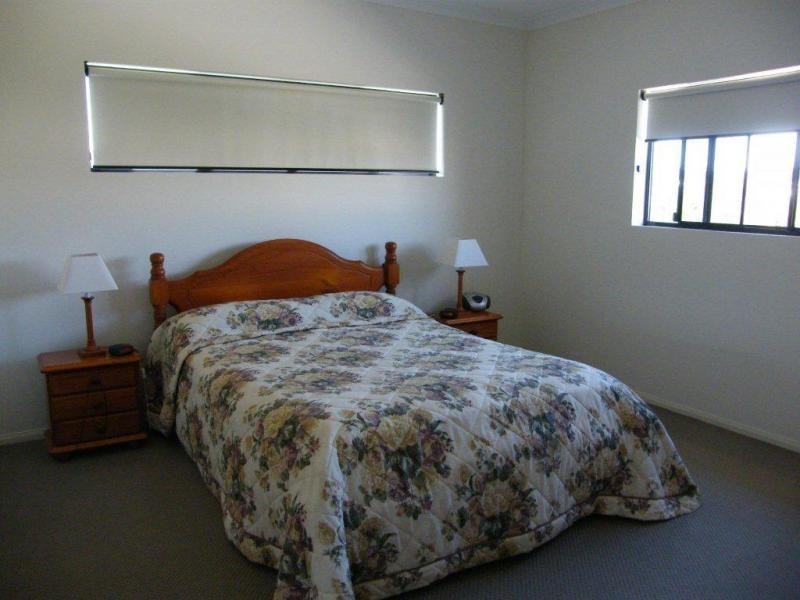 2/4 Andrew Avenue, Little Mountain QLD 4551