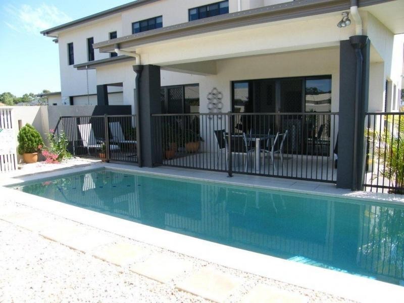2/4 Andrew Avenue, Little Mountain QLD 4551