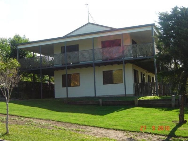 29 Cromwell St, Battery Hill QLD 4551