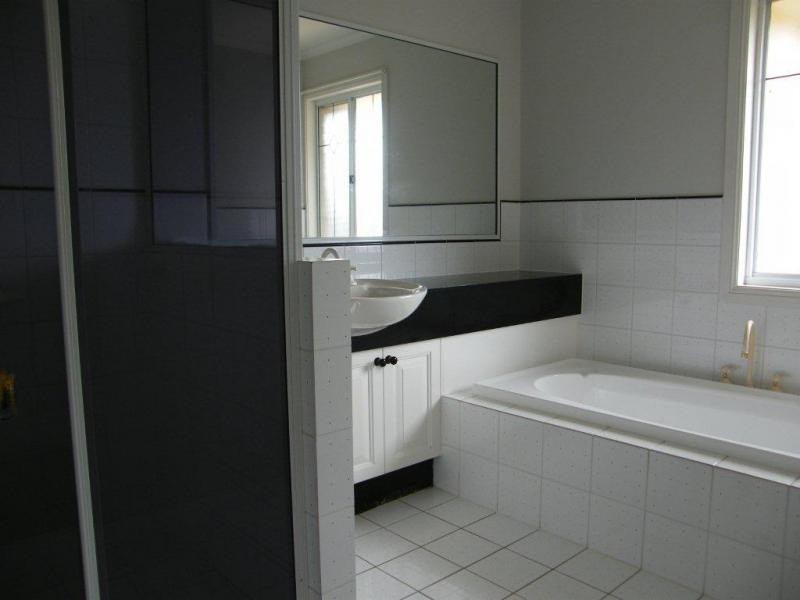 21 Garema Court, Mountain Creek QLD 4557