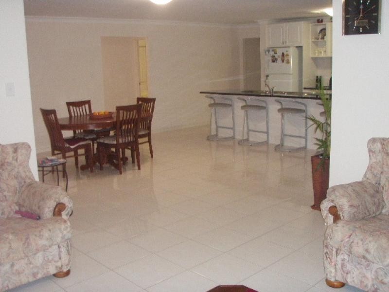37 Hillivew Crescent, Little Mountain QLD 4551
