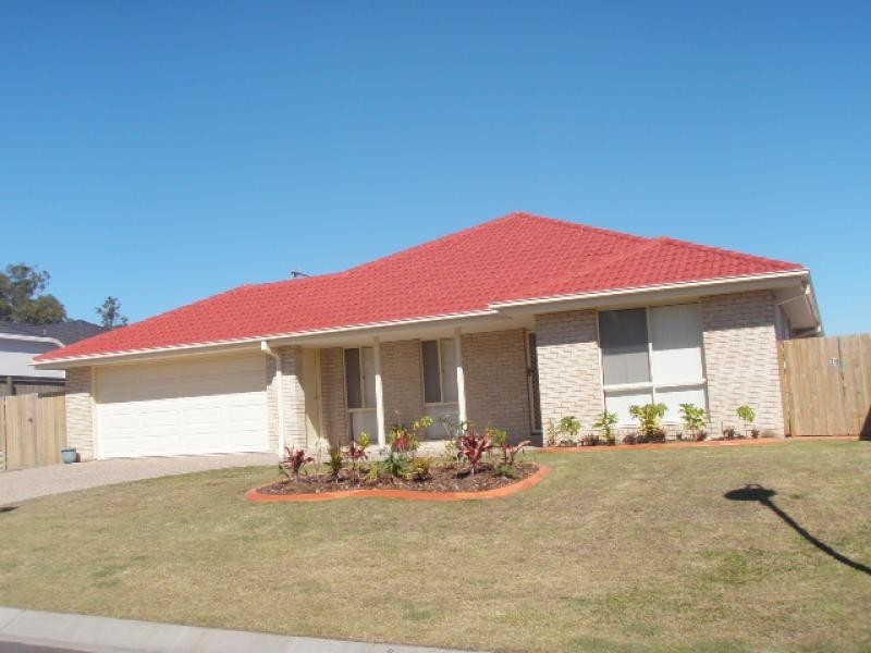 37 Hillivew Crescent, Little Mountain QLD 4551