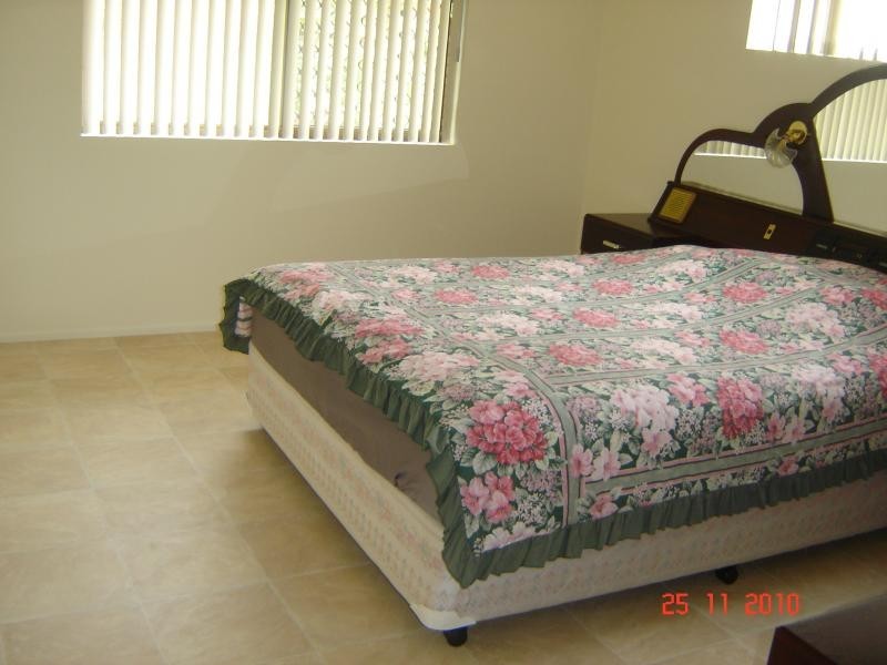 4/4 Anthony Ave, Mooloolaba QLD 4557