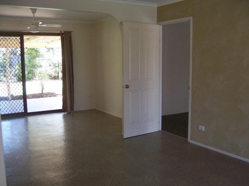 Warana QLD 4575