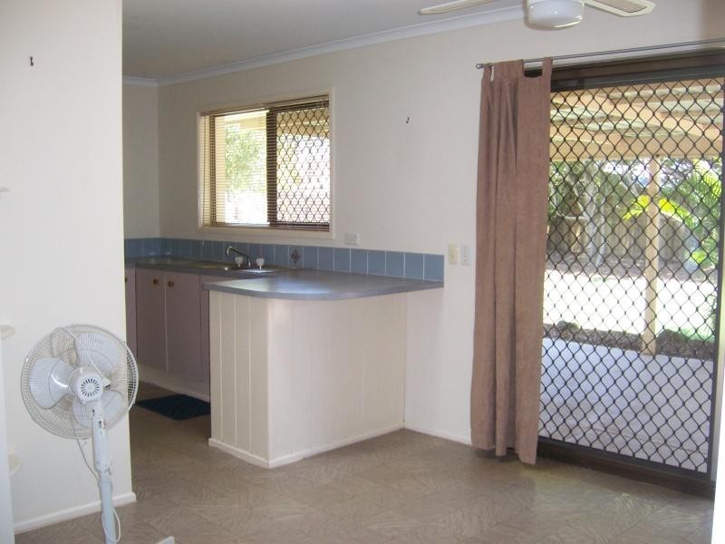 Warana QLD 4575