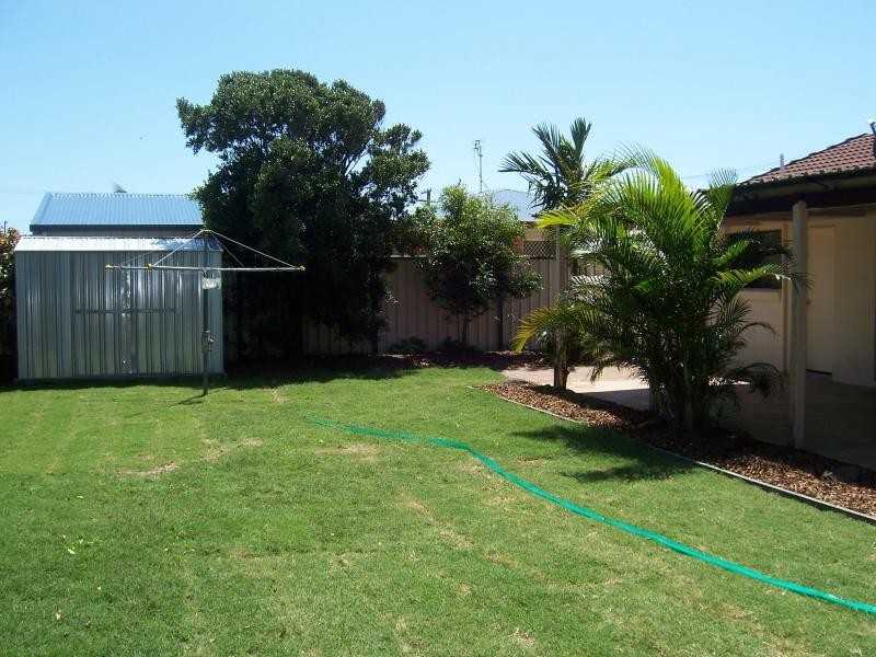 Warana QLD 4575
