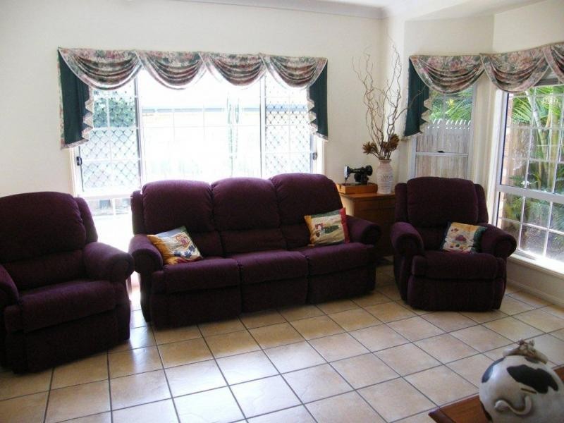 4 Pegwell Place, Currimundi QLD 4551