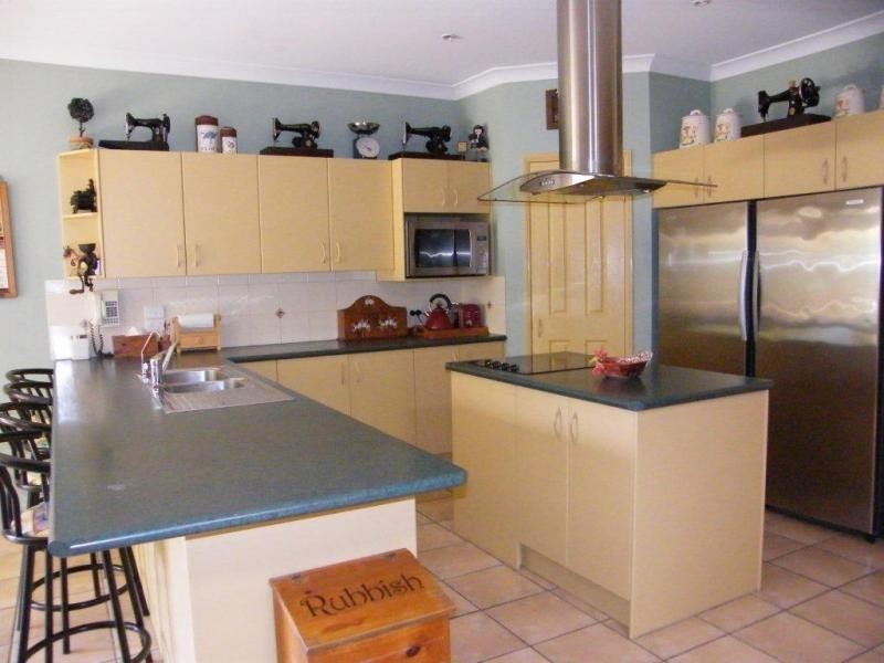 4 Pegwell Place, Currimundi QLD 4551
