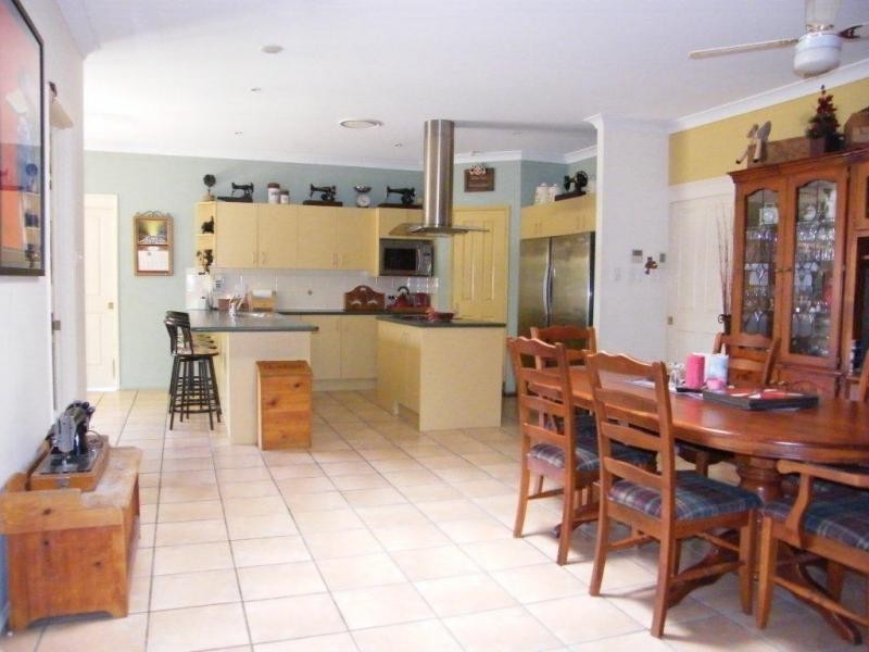 4 Pegwell Place, Currimundi QLD 4551