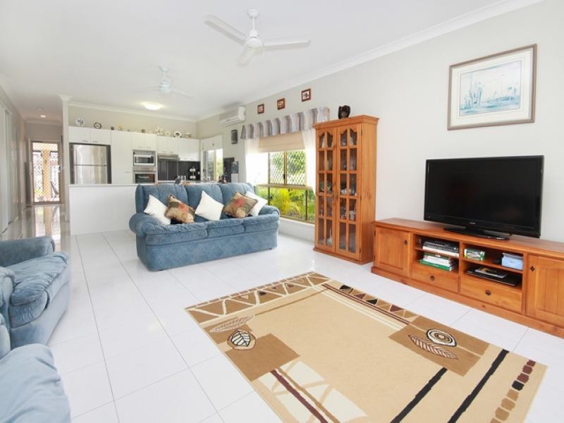 165/40 Lakeside Crescent, Currimundi QLD 4551