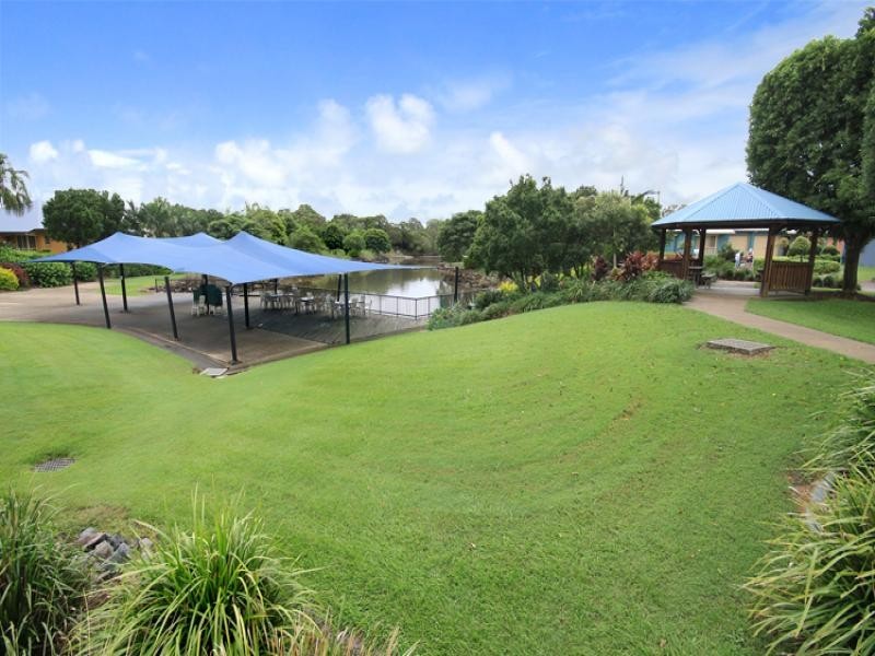 165/40 Lakeside Crescent, Currimundi QLD 4551