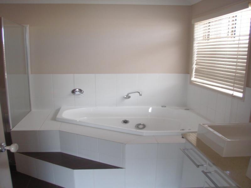 Kawana Island QLD 4575