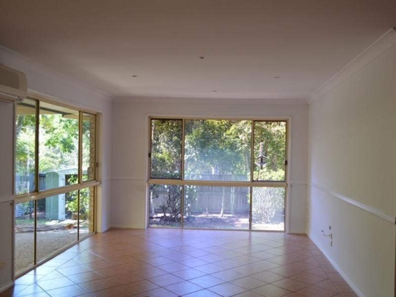 16 Monet Crescent, Mackenzie QLD 4156