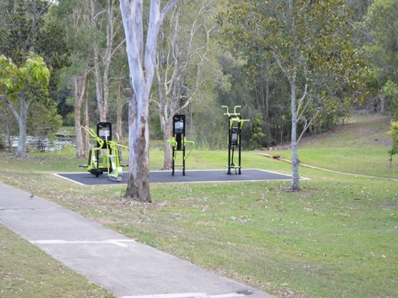 16 Monet Crescent, Mackenzie QLD 4156