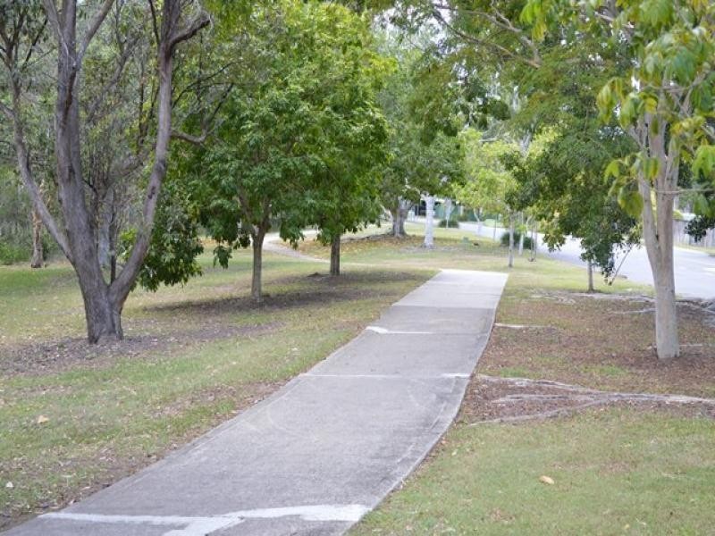 16 Monet Crescent, Mackenzie QLD 4156