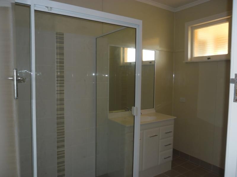 41a Macquarie Street, Booval QLD 4304