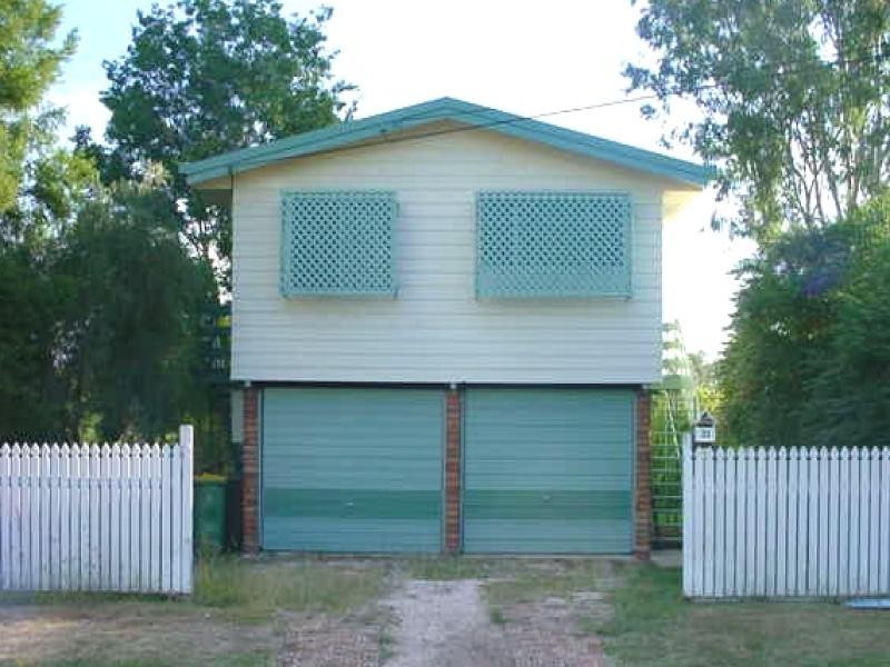 31 Vineyard Street, One Mile QLD 4305