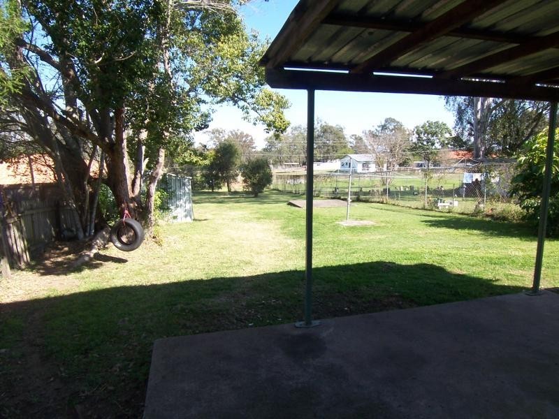 31 Vineyard Street, One Mile QLD 4305