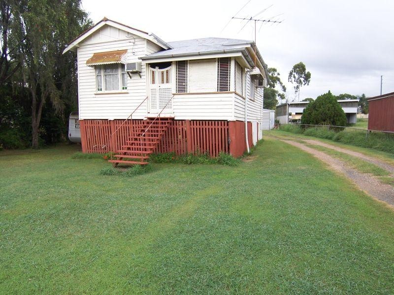 24 Sydney Street, Brassall QLD 4305