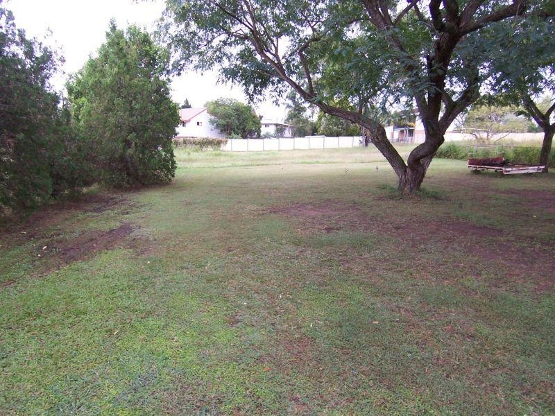 24 Sydney Street, Brassall QLD 4305