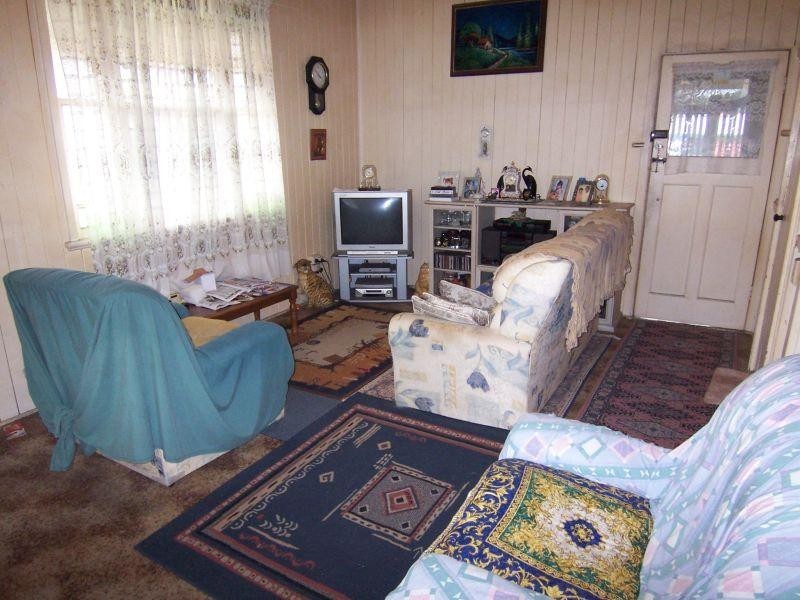 24 Sydney Street, Brassall QLD 4305