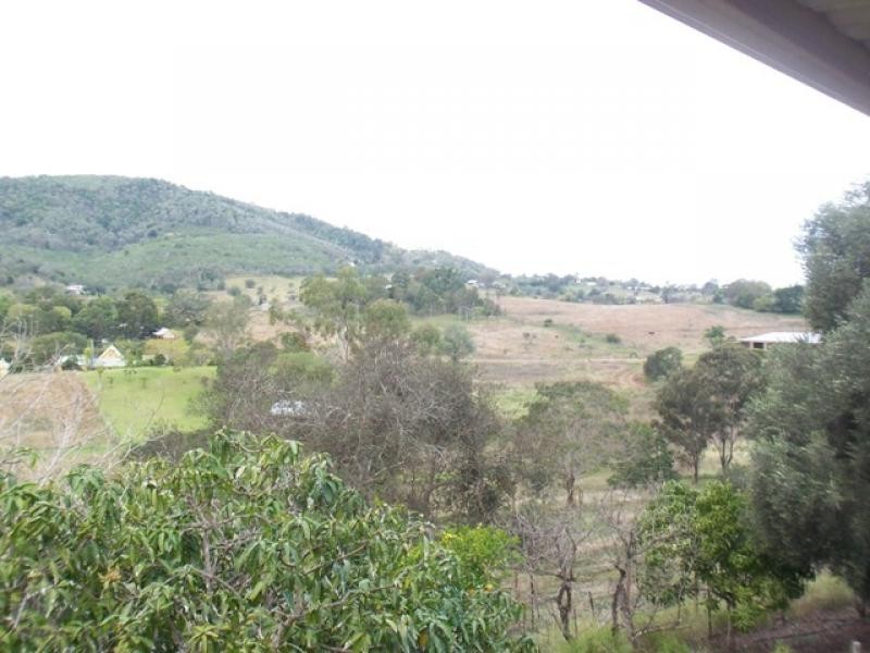 955 Pine Mountain Rd, Pine Mountain QLD 4306