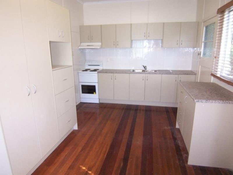 79 Woodford Street, One Mile QLD 4305