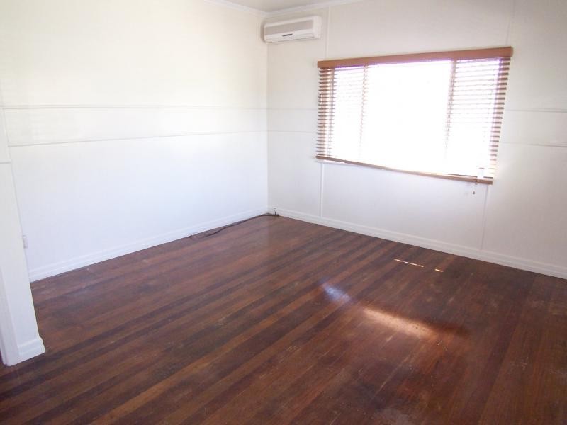 79 Woodford Street, One Mile QLD 4305